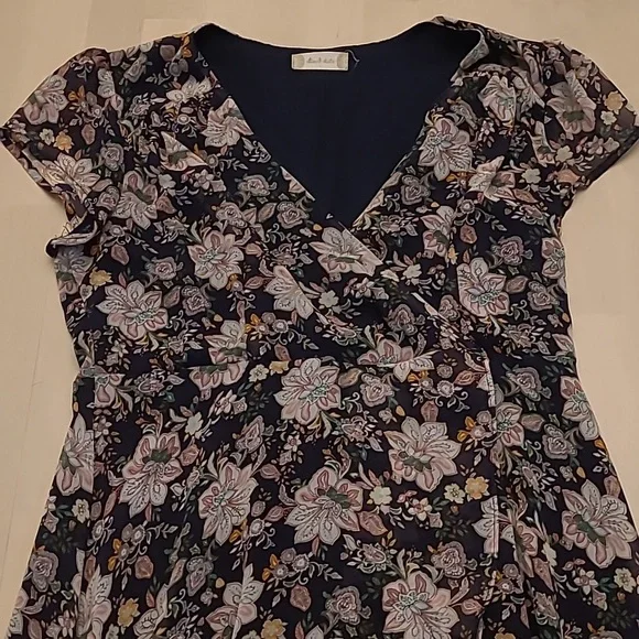 LIKE NEW Altar'd State Floral Print High Low Floral Short Sleeved Dress - Picture 4 of 12